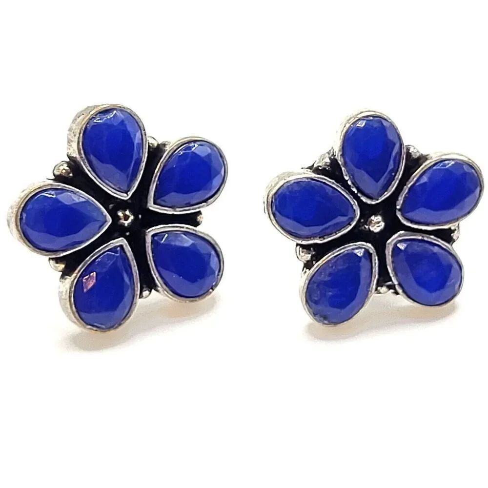 Bohemian Floral Stud Earring .75in